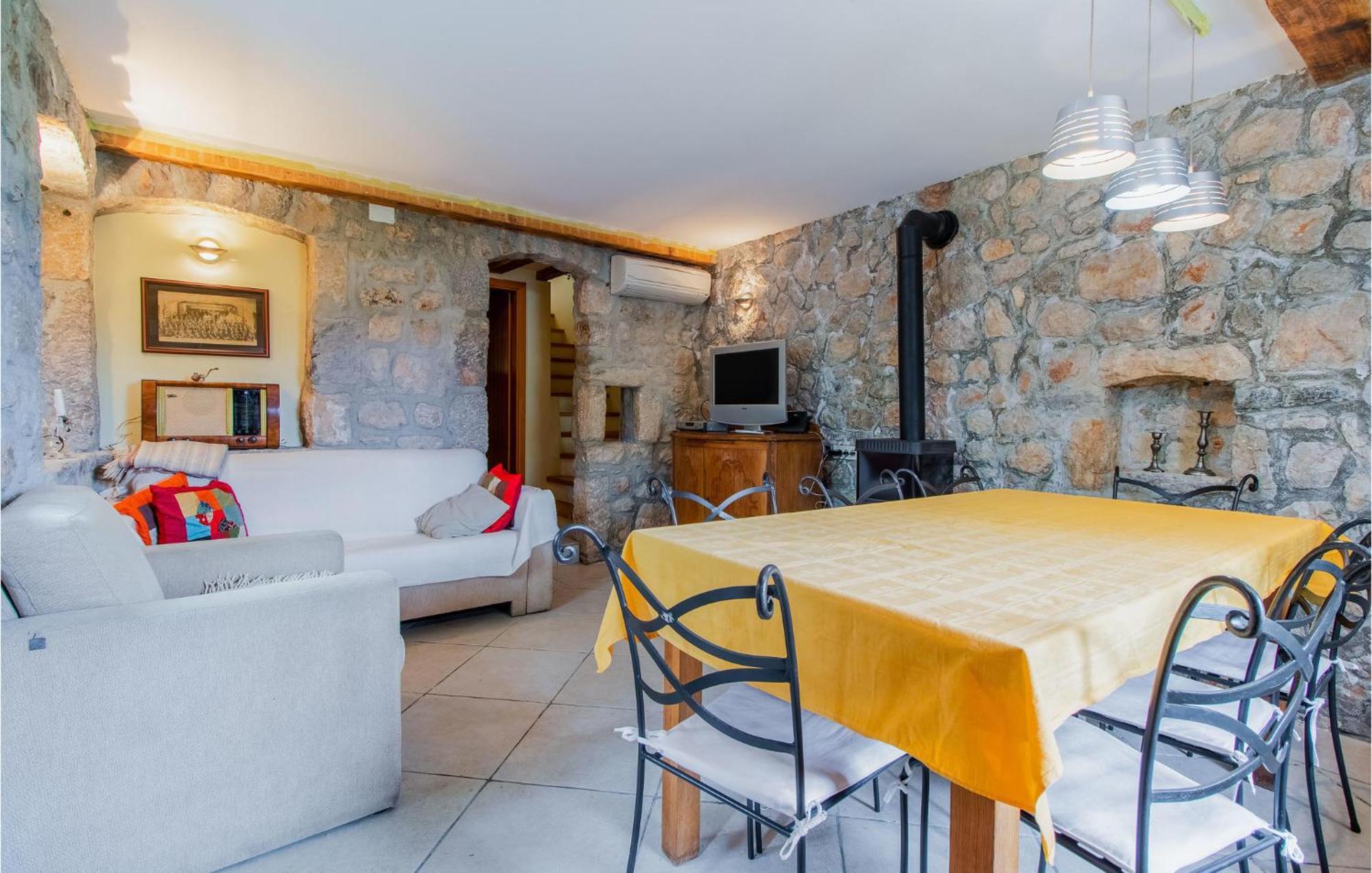 Stunning Home In Bribir With Wifi Exterior photo