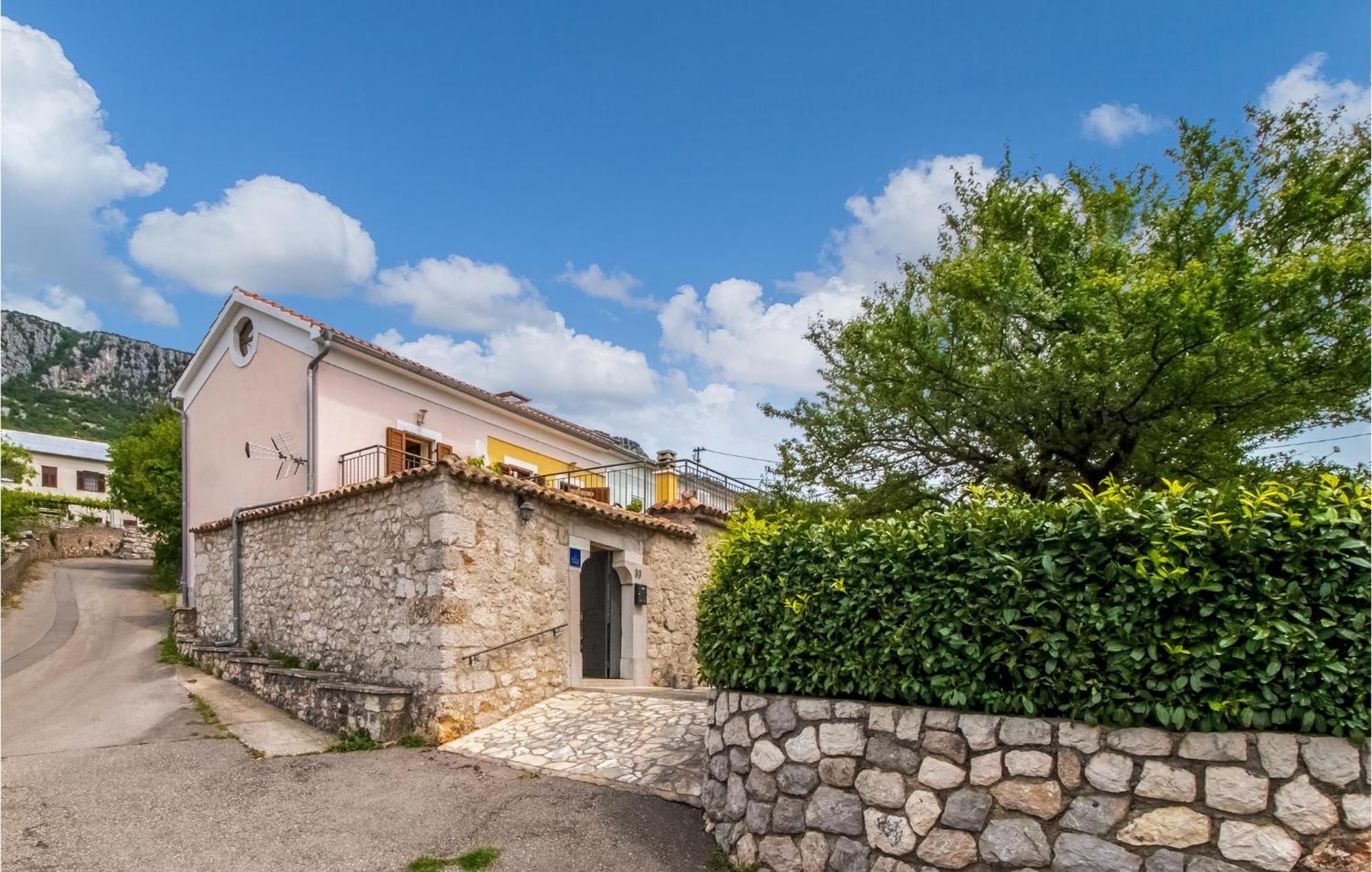 Stunning Home In Bribir With Wifi Exterior photo
